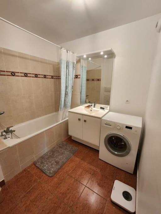 Appartement 2 Pieces 5Min Gare Val D'Europe Parking Inclus Монтеврен Екстер'єр фото
